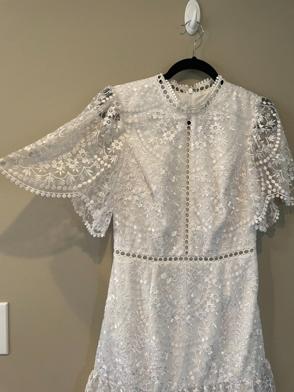 ML Monique Lhuillier × Anthropologie Lace Dress (NWT)